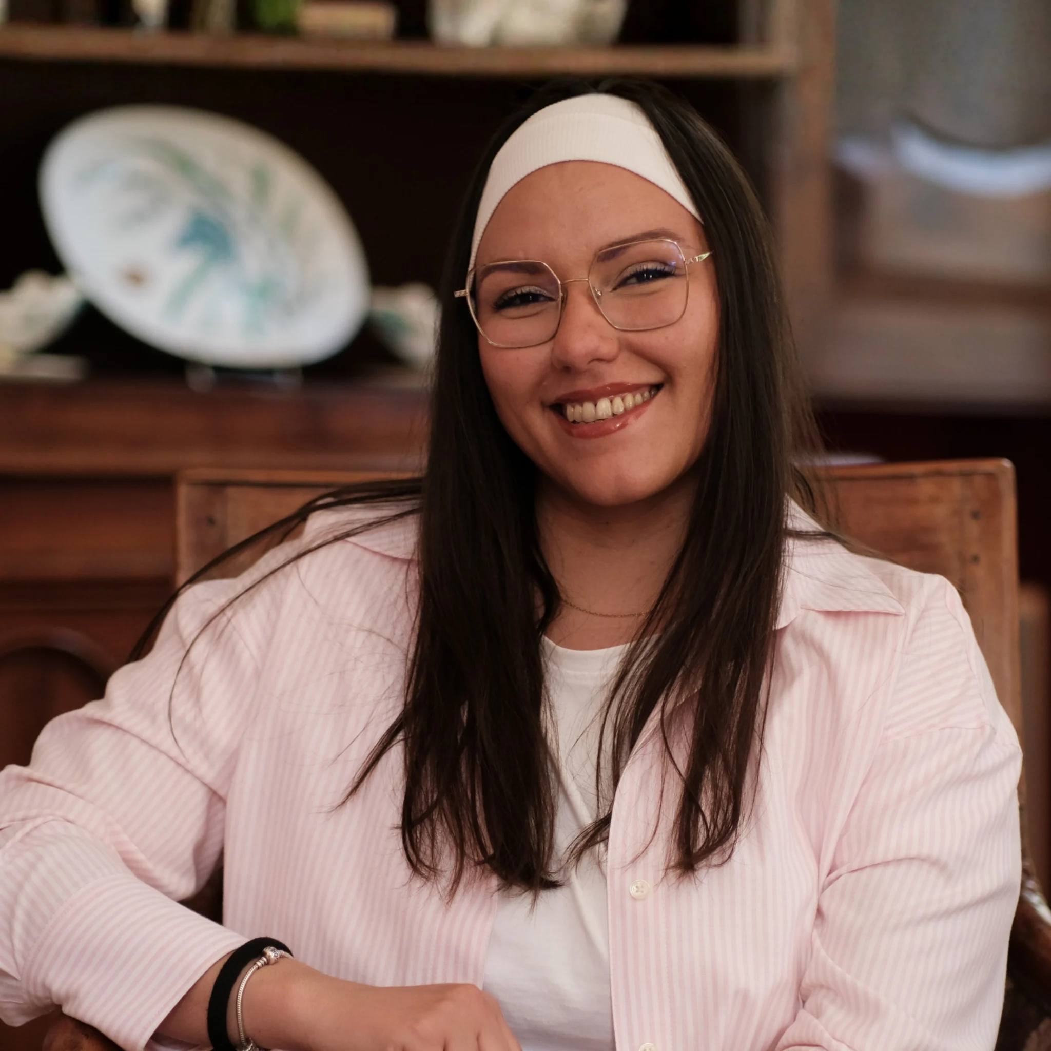 Safia, Project Manager & Office Admin at Bordeaux With Élodie